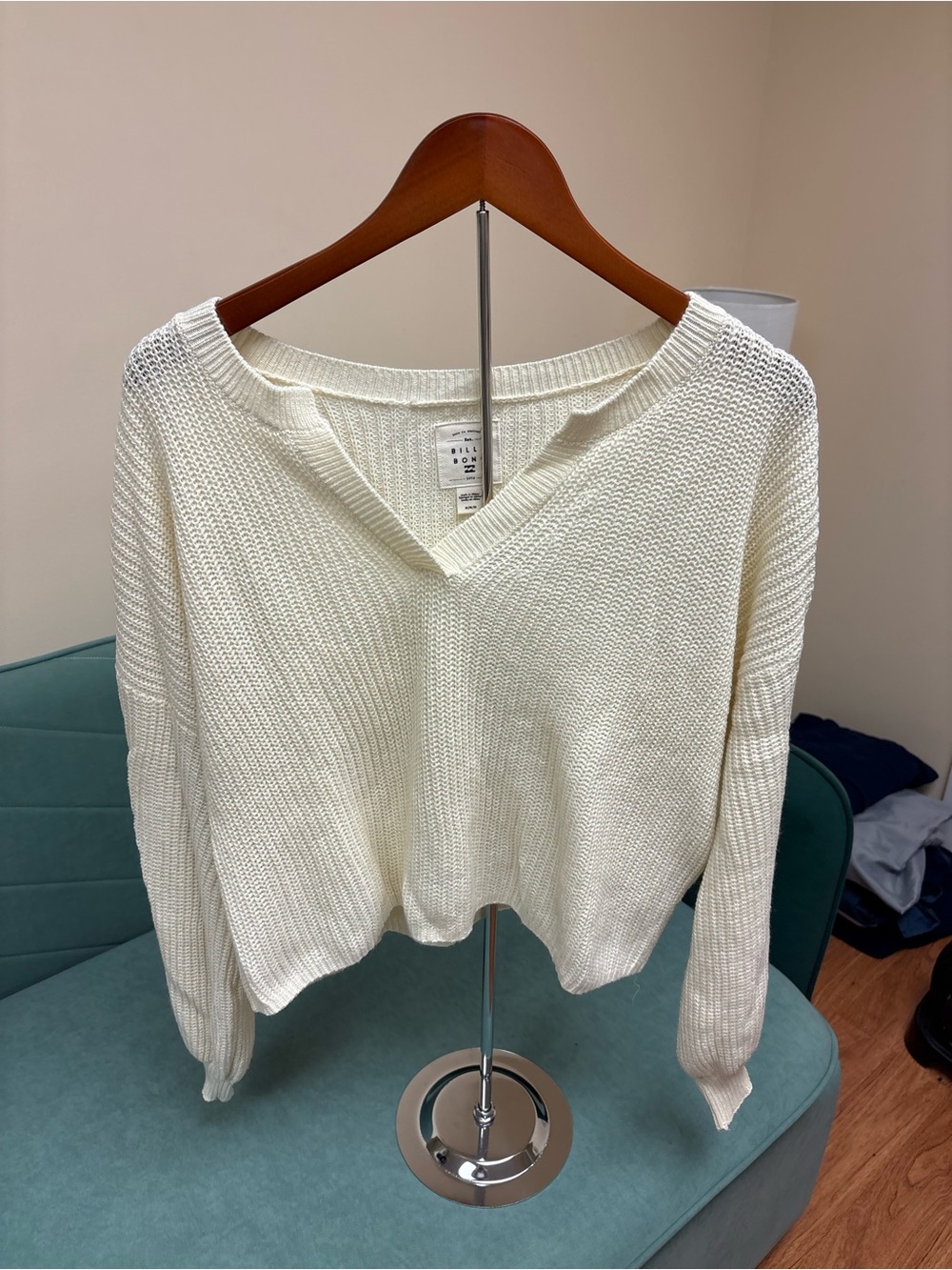 Billabong Cream V-Neck Knit Pullover